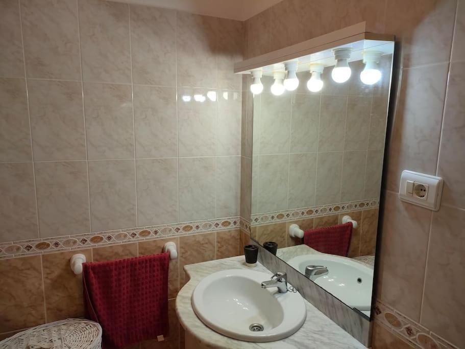 Piso Centrico En Ribadeo Apartamento Exterior foto